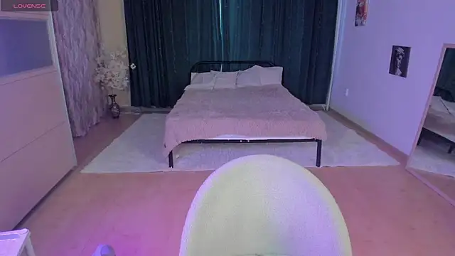 LiliaMoons live sex cam