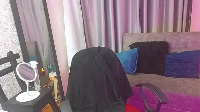 TiinaJonus_'s cam snapshot