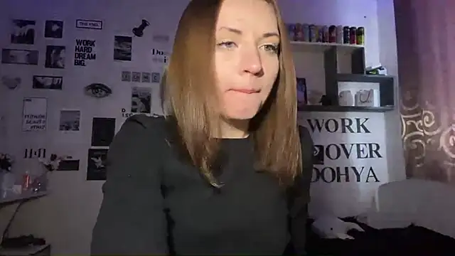 JuliaCurletteye's cam snapshot