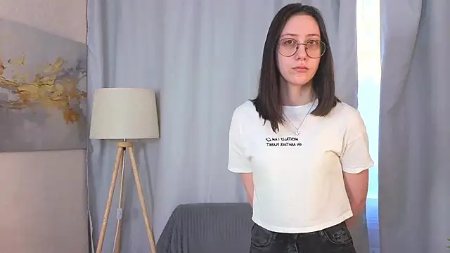 DoraWhitrock's cam snapshot