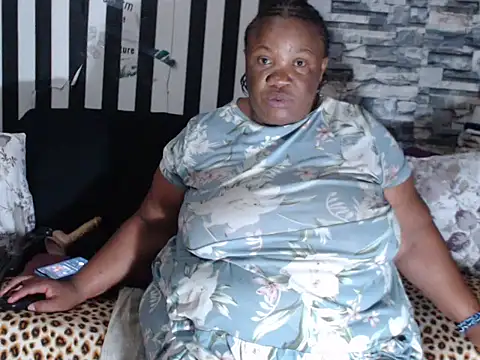 BigHotMatureXx live sex cam