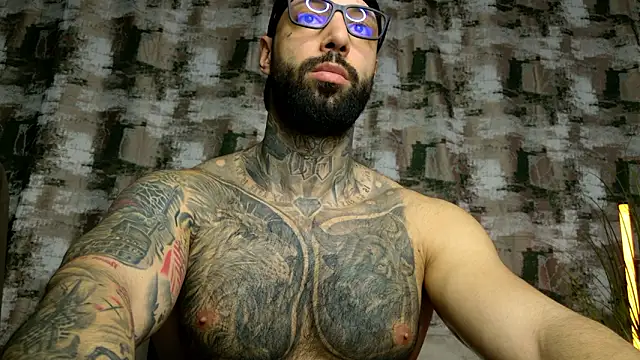 MasculineGuy99 live sex cam