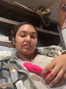 QueenNefertiti's cam snapshot