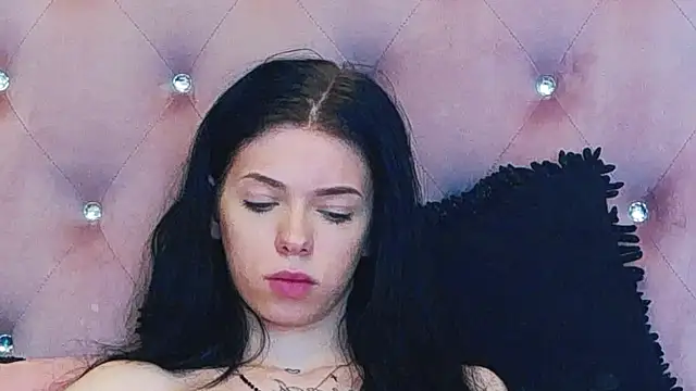 PeachyElla26's cam snapshot