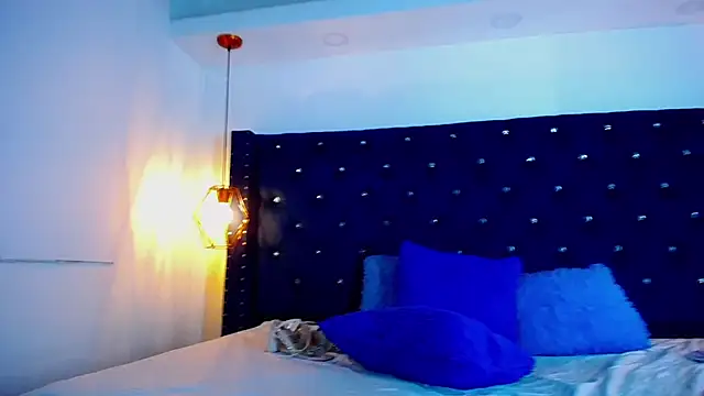 miss_aris's cam snapshot