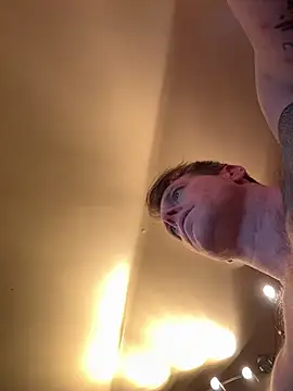 DILFiGuess1's cam snapshot