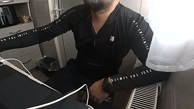 TARKAN1's cam snapshot