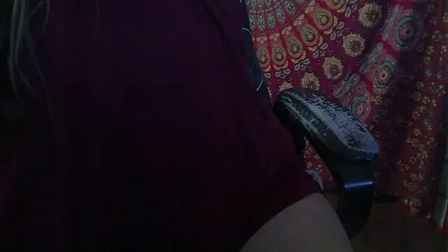 Ireallysquirt live sex cam