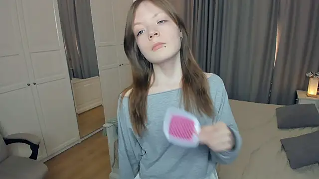 LavenderMitten's cam snapshot