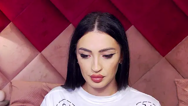 VictoriaLanes's cam snapshot