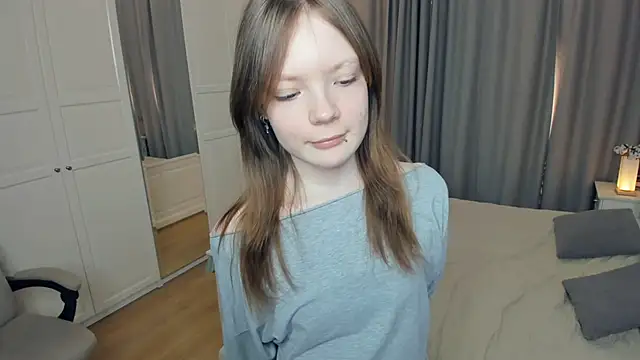 LavenderMitten's cam snapshot