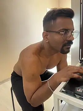 bhagihero live sex cam