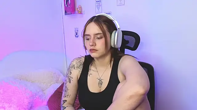 Emily_Lindey live sex cam