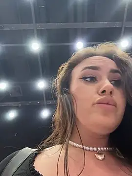 KiraSunshine live sex cam