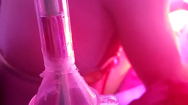 gurlnips live sex cam