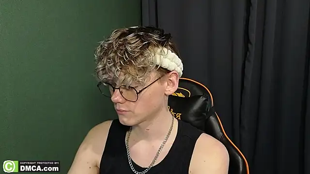 Keytaro live sex cam