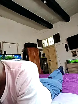 KeptupInosine live sex cam