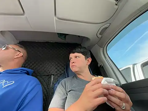 Reggie_roxie's cam snapshot