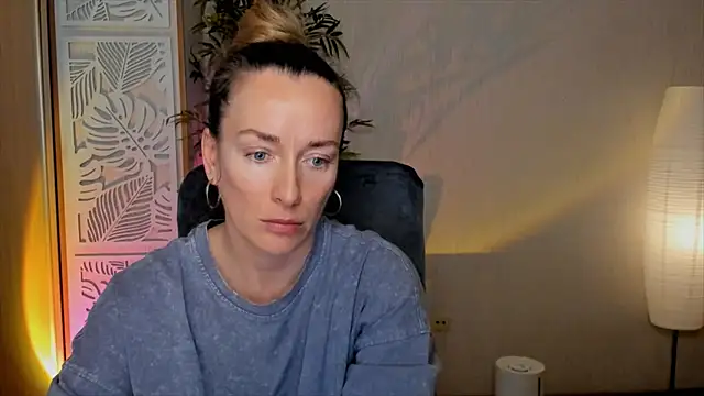 RebeccaMartinez's cam snapshot