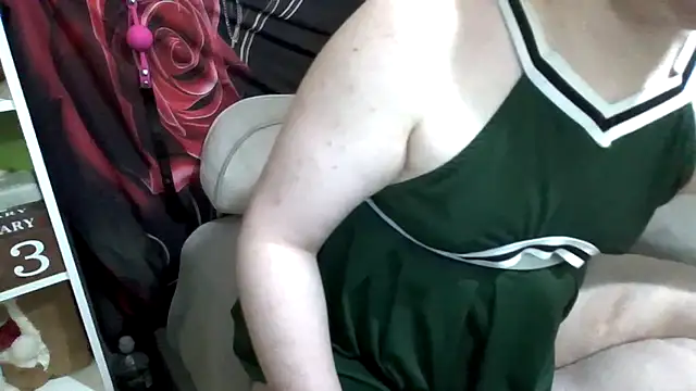 AverageRose's cam snapshot