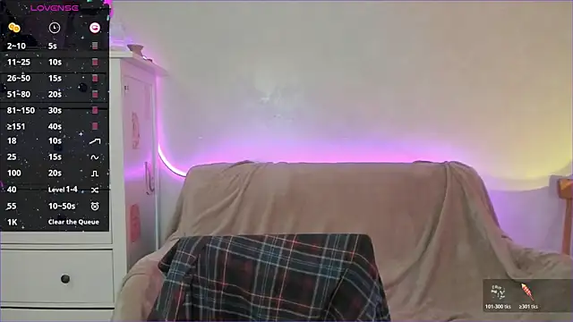 pawpaws's cam snapshot