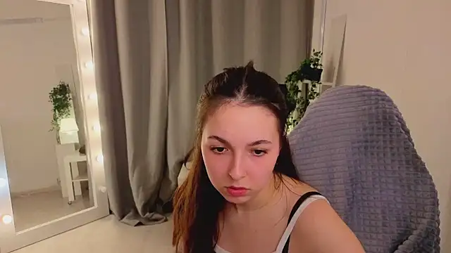 BellaThery's cam snapshot