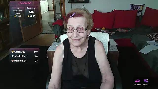 HeisseomaOriginal live sex cam