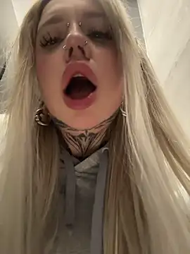 Chiibi's cam snapshot