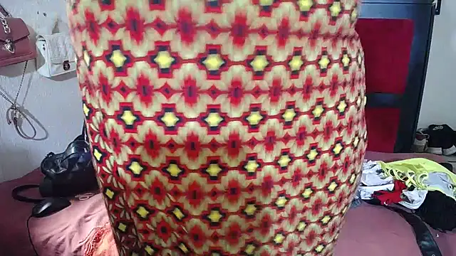 MaximTease24's cam snapshot