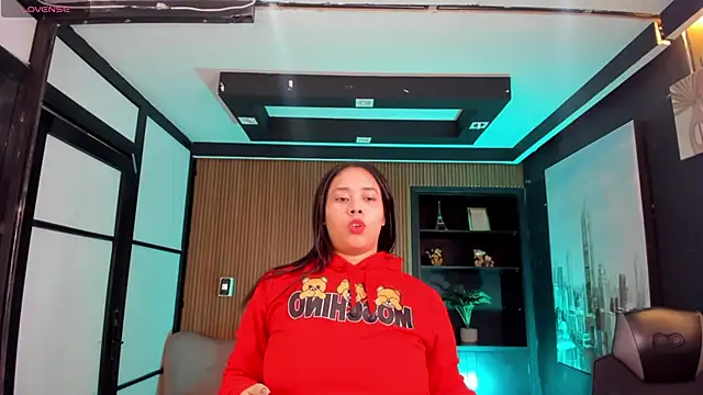 ThaliaBrookss_'s cam snapshot