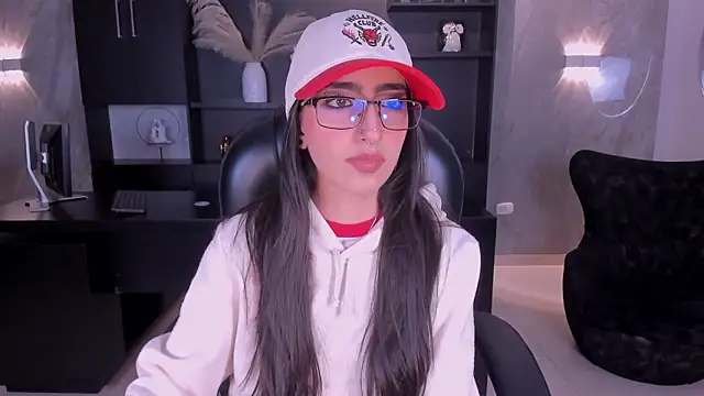 LarisaSmirnov's cam snapshot