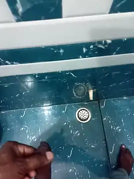 Daddyishere_19 live sex cam