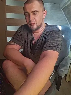 Foxyshaved live sex cam