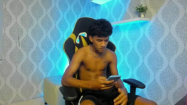 Boy_savoy live sex cam