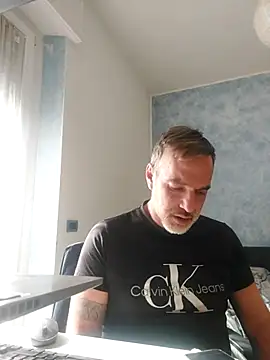 Marcolino183 live sex cam