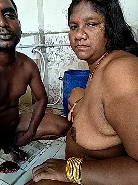 Desicouple1706 live sex cam