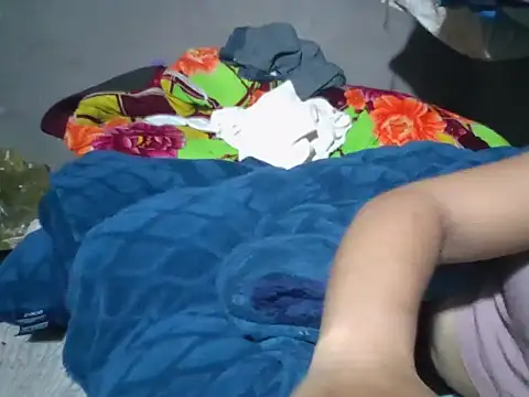 Slutty_18's cam snapshot