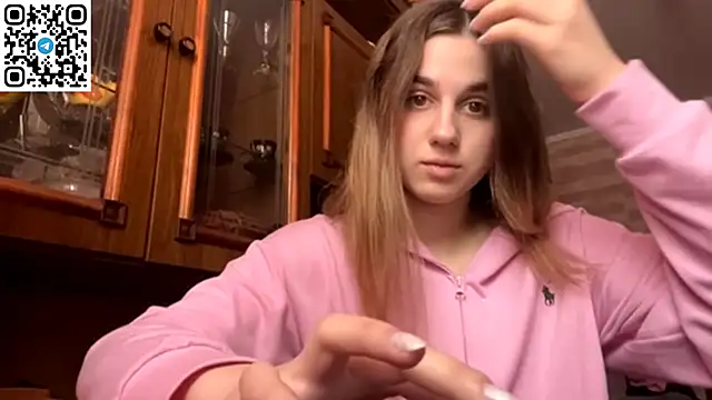 LovelySilk_63's cam snapshot