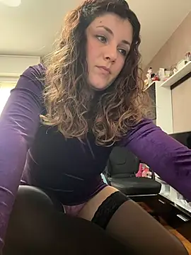 DaisyVibesss's cam snapshot