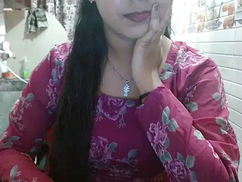 LovingPihu live sex cam