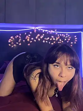 YumiLux's cam snapshot