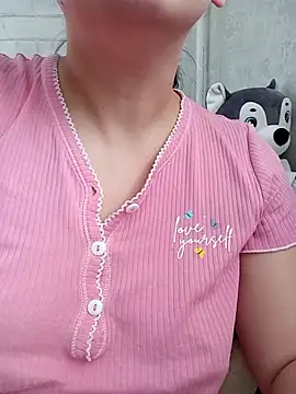 Emilyhomegirl1 live sex cam