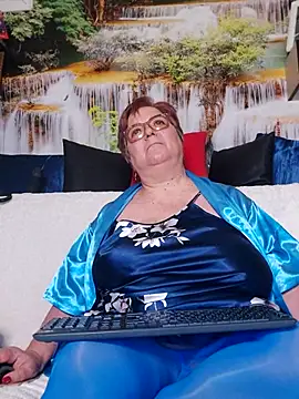 QueenPammy1 live sex cam