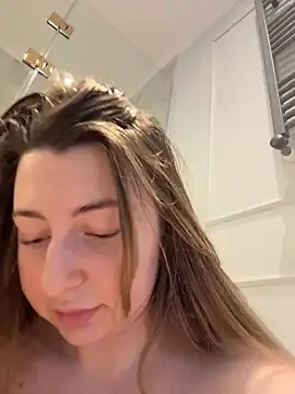 curvyflawless's cam snapshot