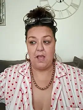 Nova-iswiserx's cam snapshot