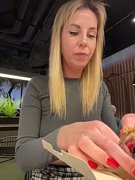 LisaMurr live sex cam