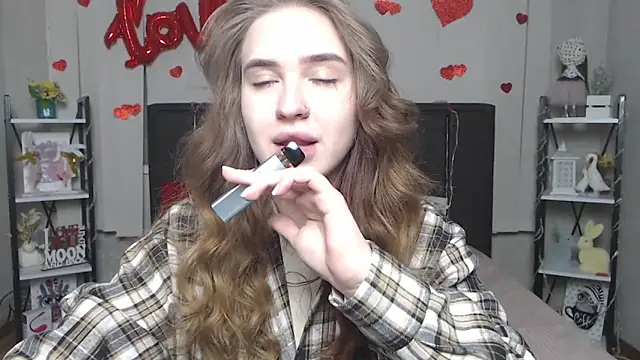 LauraHlot live sex cam