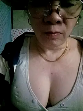 small-house123 live sex cam