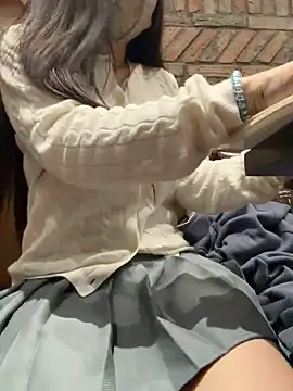 Linh_2004 live sex cam