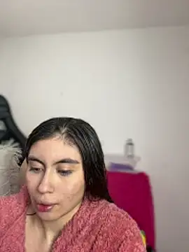 Stormi_th's cam snapshot